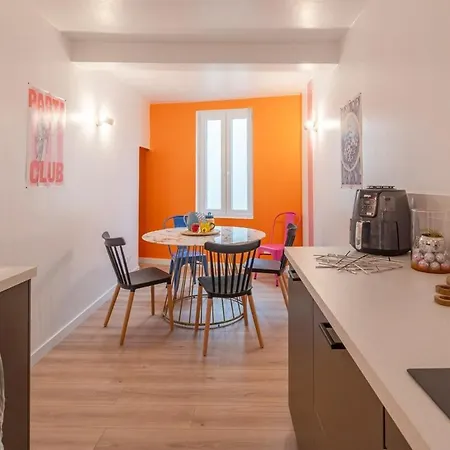 דירה Le Baron Terrasse Et Parking Coeur De קסטרה