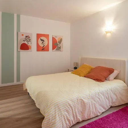 Le Baron Terrasse Et Parking Coeur De